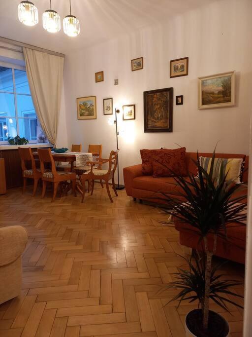 Apartamenty - Mi Stare Miasto Warszawa Zewnętrze zdjęcie